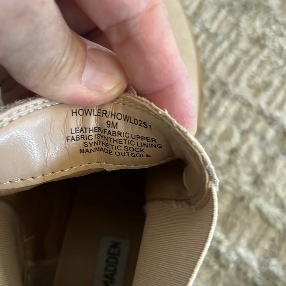Steve Madden Howler Tan Leather Chelsea Ankle Boot Size 9 Chunky Heel Boho EUC